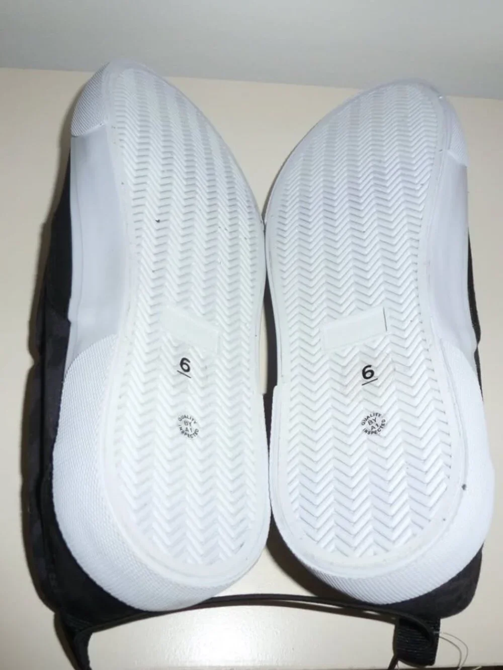 There Abouts Black Canvas Slip-On Shoes - Men SZ 6
